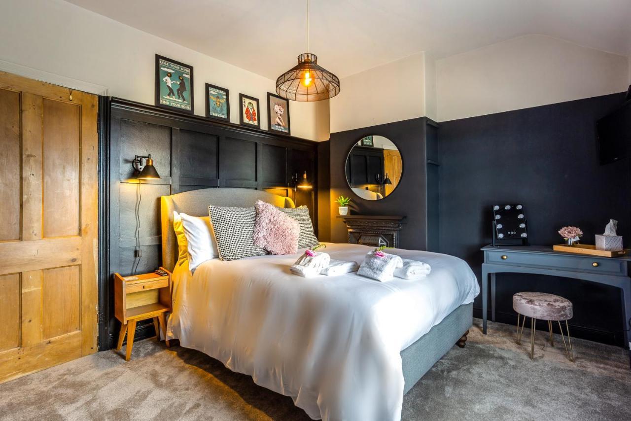 Stylish Romantic Country Escape Near Chester Christleton 外观 照片