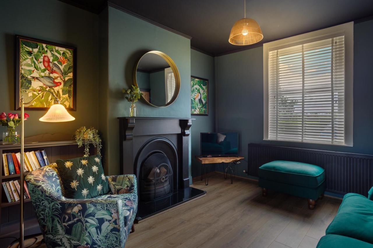 Stylish Romantic Country Escape Near Chester Christleton 外观 照片